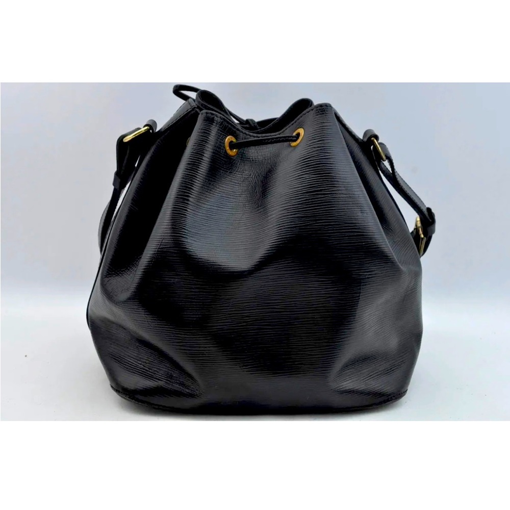 LOUIS VUITTON bag